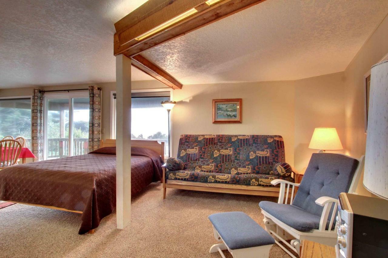 The Yaquina House Villa Newport Exterior photo